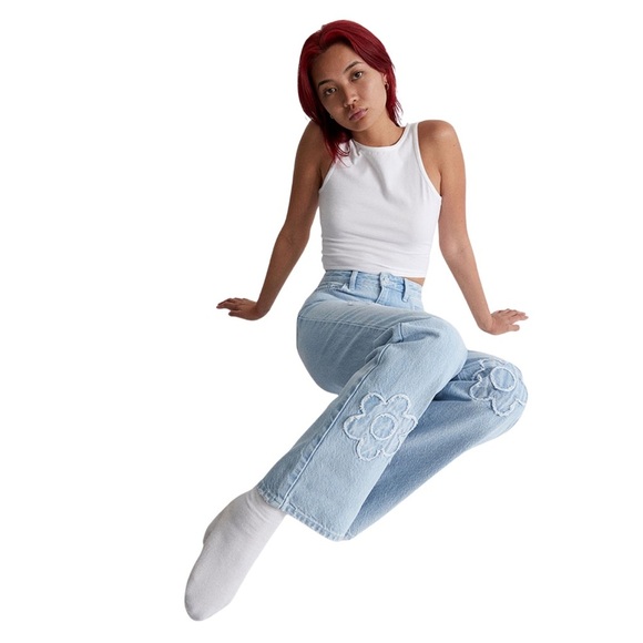 NWOT Cali 1850 Daisy Patch Boyfriend Jeans Size 5 - Picture 4 of 7